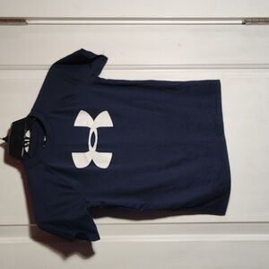 Boys under armour T-shirt.